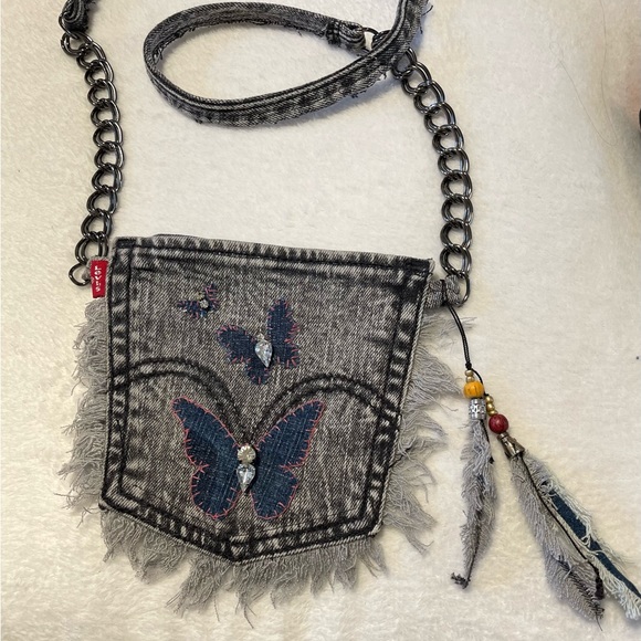 Cross body bag-Upcycled Denim jean bag-strong, made from recycle Levi's jean - Picture 9 of 13